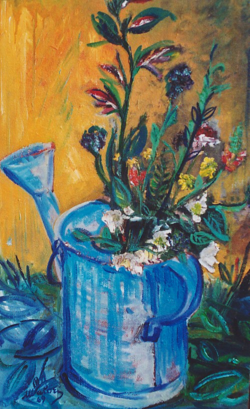 fiori di campo e annaffiatoio
